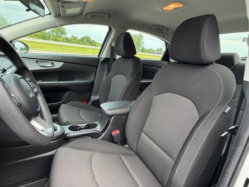 Used 2023 Kia Forte LXS FWD image 11