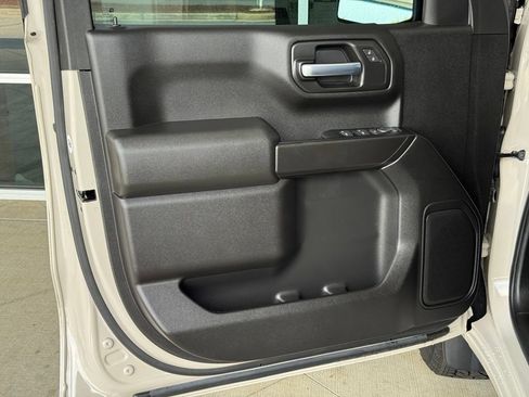Used 2026 Chevrolet Silverado 1500 Custom w/ Turbomax Blackout Package RWD image 25