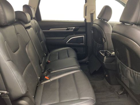 Used 2020 Kia Telluride LX FWD image 19