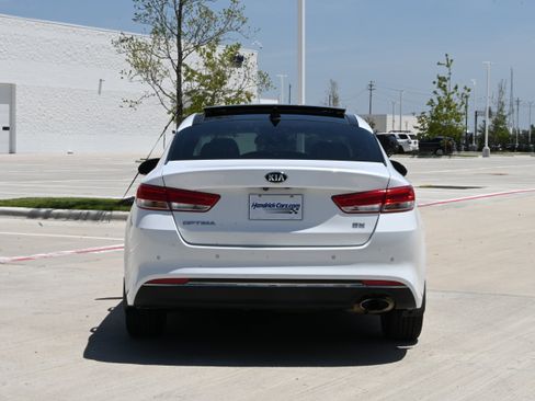 Used 2018 Kia Optima EX w/ Technology Package FWD image 8