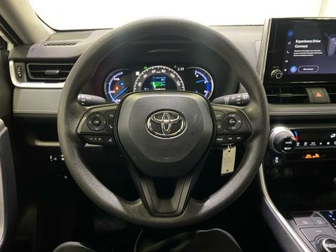 Certified 2025 Toyota RAV4 LE image 15