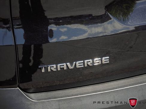 Used 2020 Chevrolet Traverse LT FWD image 38