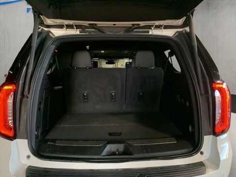 Used 2024 GMC Yukon XL AT4 AWD/4WD image 33