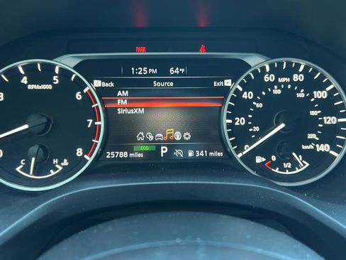 Used 2023 Nissan Rogue SV image 23