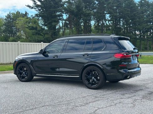Used 2021 BMW X7 xDrive40i w/ M Sport Package AWD/4WD image 5
