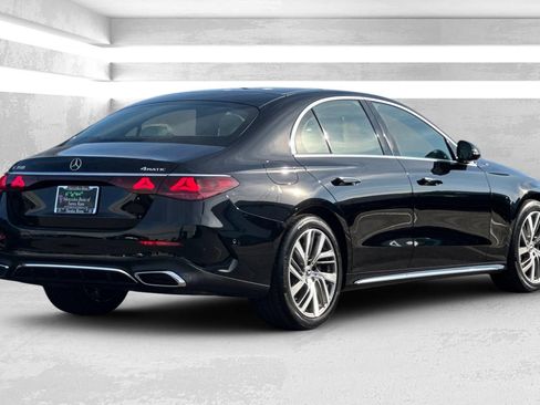 Certified 2024 Mercedes-Benz E 350 4MATIC Sedan image 4