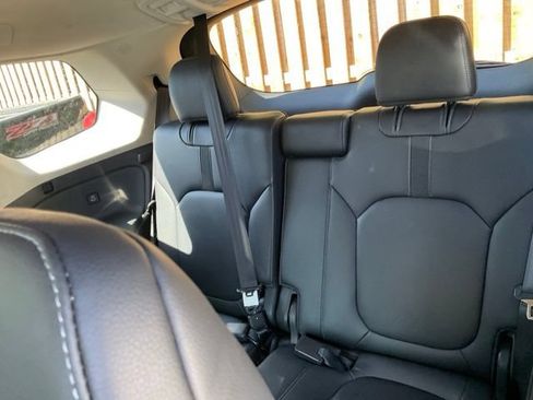 Used 2023 Honda Pilot EX-L image 7