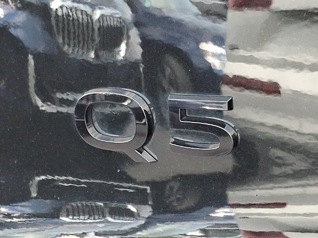 Used 2025 Audi Q5 Premium Plus w/ Premium Plus AWD/4WD image 33