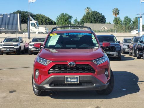 Used 2020 Toyota RAV4 XLE Premium image 2