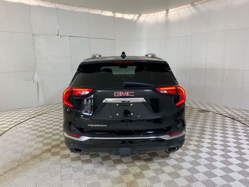 Used 2018 GMC Terrain Denali w/ Driver Alert Package II FWD image 4
