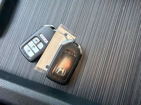 Used 2019 Honda Pilot Elite image 15