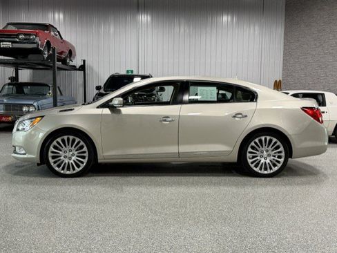 Used 2014 Buick LaCrosse Premium w/ Driver Confidence Package FWD image 2