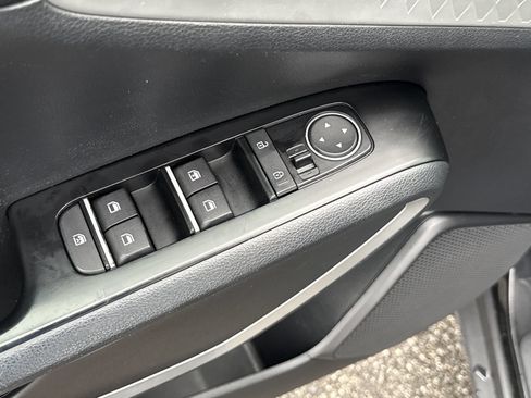 Used 2021 Kia Soul LX FWD image 13