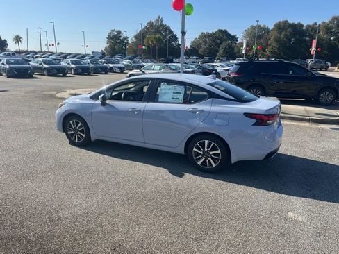 Used 2025 Nissan Versa SV w/ Trunk Package image 4