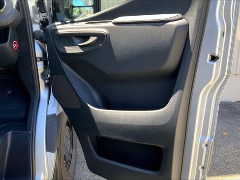 Used 2025 Mercedes-Benz Sprinter 2500 image 10