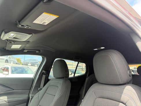 Used 2025 Chevrolet Equinox EV LT FWD image 20
