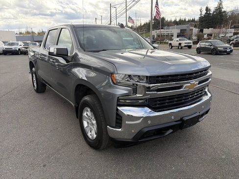 Used 2019 Chevrolet Silverado 1500 LT w/ Convenience Package image 11