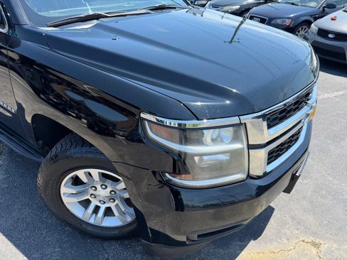 Used 2020 Chevrolet Suburban LT AWD/4WD image 53
