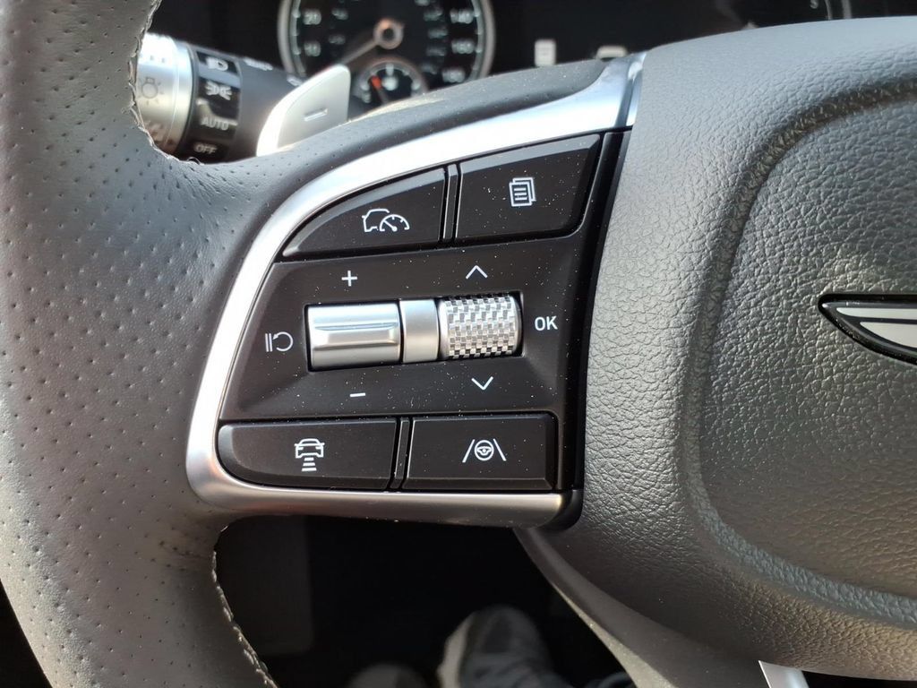 Used 2026 Genesis G70 2.5T RWD image 19