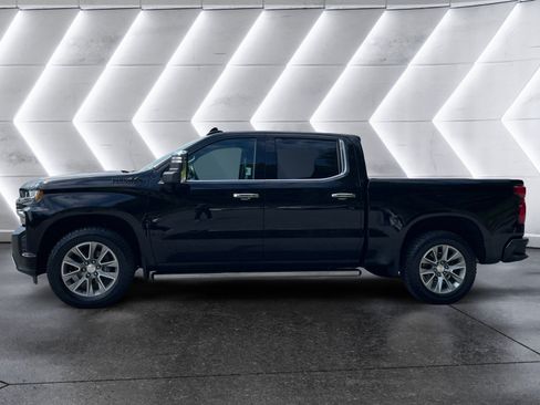 Used 2022 Chevrolet Silverado 1500 High Country w/ Technology Package AWD/4WD image 3