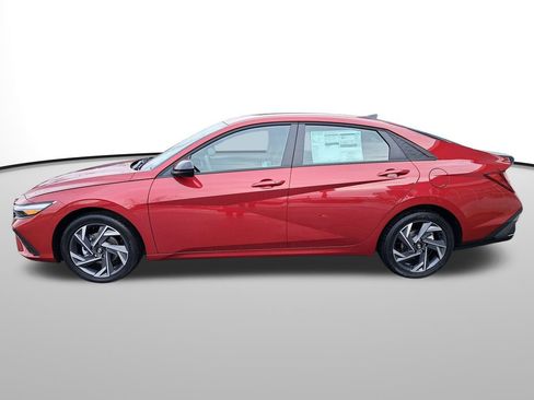 New 2025 Hyundai Elantra Sport image 9