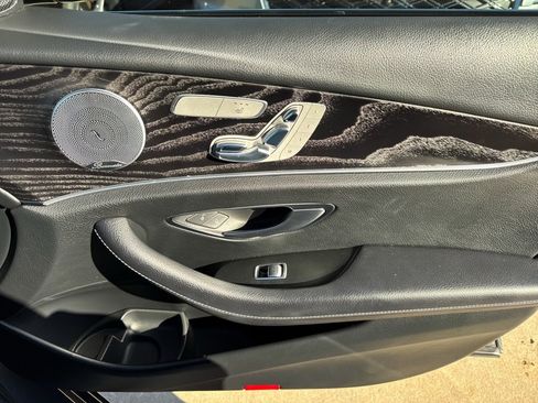 Used 2018 Mercedes-Benz E 400 4MATIC Sedan image 21