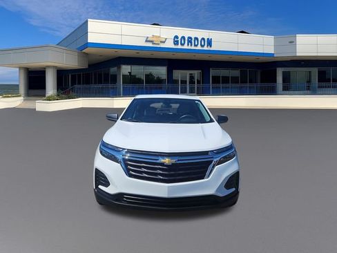 Used 2023 Chevrolet Equinox LS w/ LS Convenience Package FWD image 9