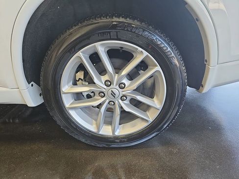 Used 2025 Dodge Durango GT AWD/4WD image 32