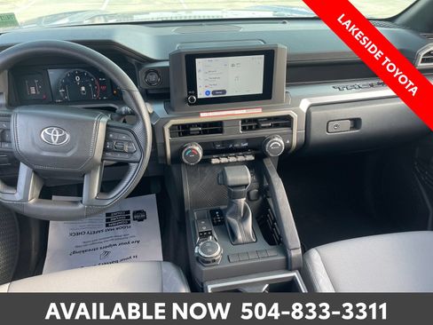 Certified 2026 Toyota Tacoma SR5 AWD/4WD image 22
