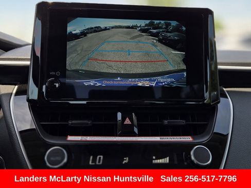 Used 2025 Toyota Corolla LE w/ LE Premium Package FWD image 19