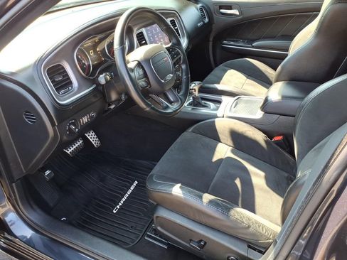 Used 2019 Dodge Charger R/T w/ Plus Group RWD image 13