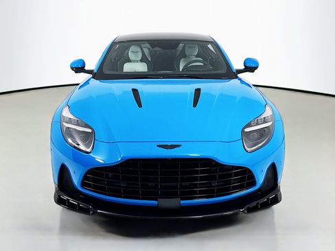 Used 2026 Aston Martin DB12 Coupe RWD image 2