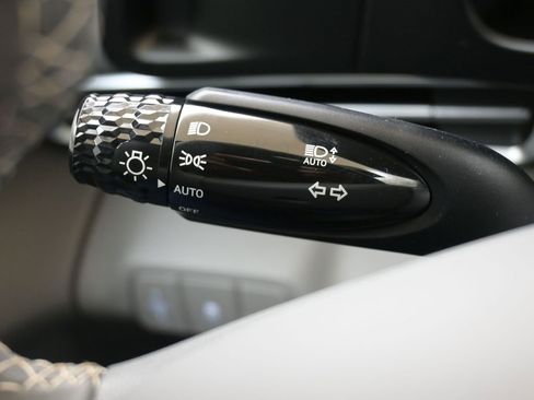 New 2025 Hyundai Elantra Sport image 28