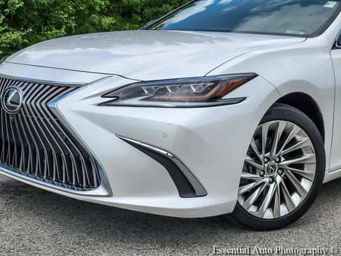 Used 2021 Lexus ES 350 w/ Accessory Package 2 FWD image 3