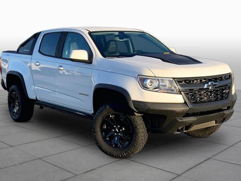 Used 2019 Chevrolet Colorado ZR2 w/ ZR2 Dusk Special Edition AWD/4WD image 3