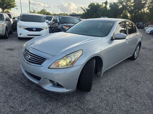 Used 2011 INFINITI G37 Journey w/ Premium Pkg RWD image 3