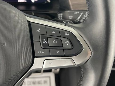 Used 2024 Volkswagen Atlas SEL Premium R-Line image 38