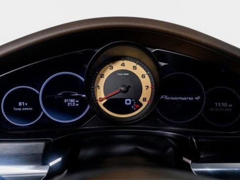 Used 2023 Porsche Panamera 4 Platinum Edition w/ Assistance Package image 46