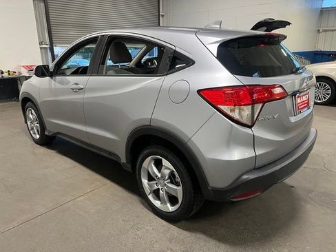 Used 2021 Honda HR-V LX image 5