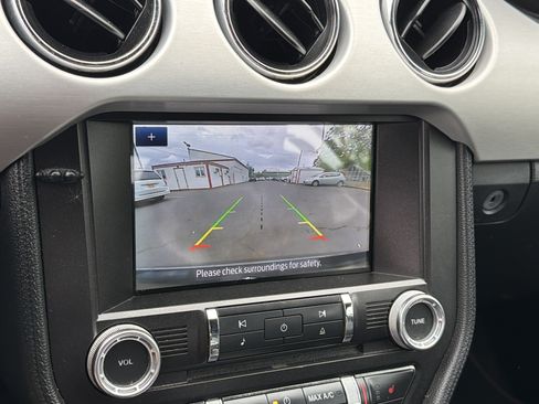 Used 2016 Ford Mustang Premium RWD image 18