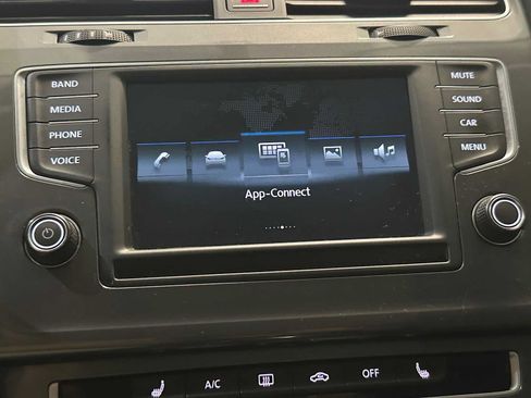 Used 2017 Volkswagen Golf Alltrack SEL AWD/4WD image 14