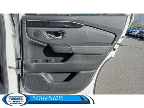 New 2025 Honda Pilot Black Edition image 38