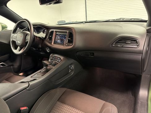 Used 2023 Dodge Challenger SXT RWD image 29