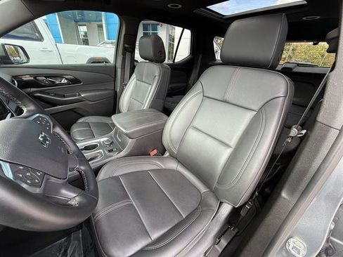 Certified 2023 Chevrolet Traverse RS image 14