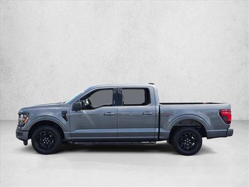Used 2024 Ford F150 XLT w/ XLT Black Appearance Package RWD image 9