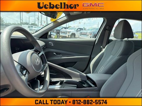 Used 2024 Hyundai Elantra SEL FWD image 20