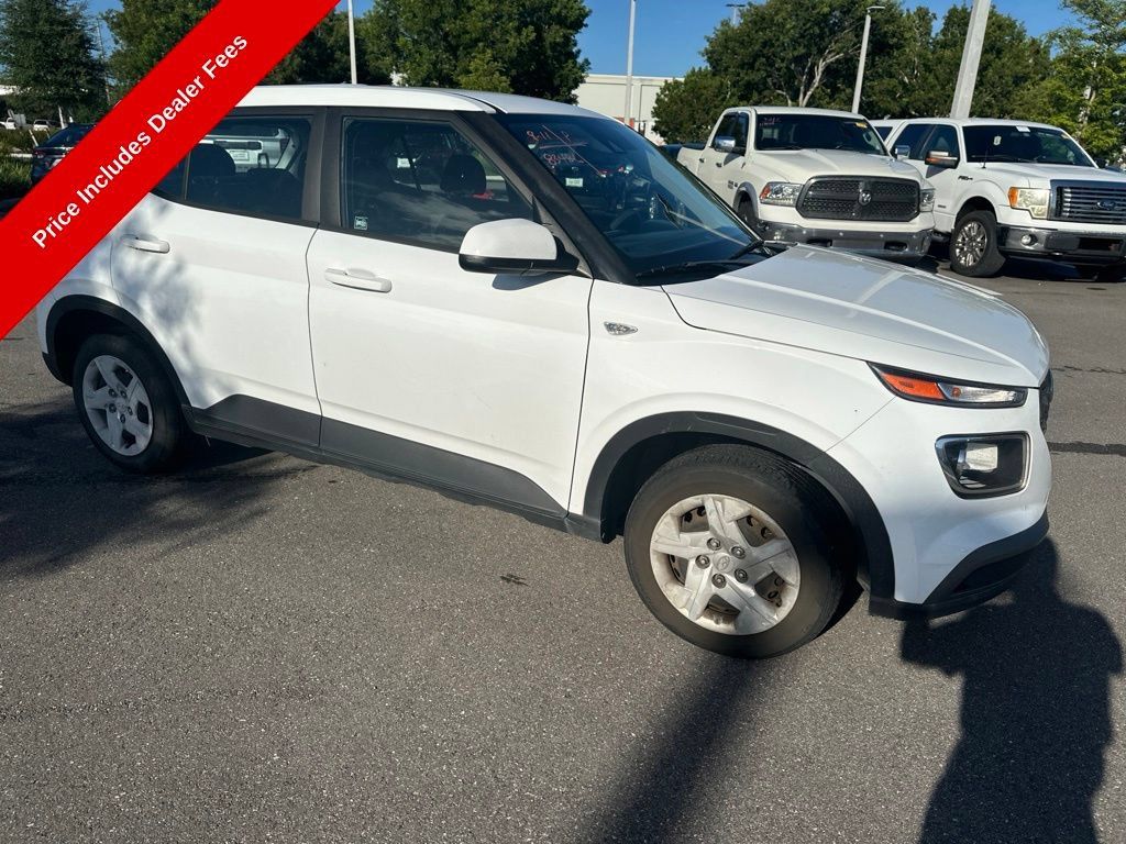 Used 2020 Hyundai Venue SE FWD image 6