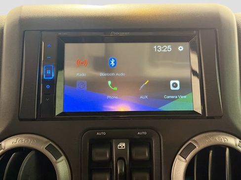 Used 2016 Jeep Wrangler Unlimited Sport w/ Quick Order Package 24S AWD/4WD image 12