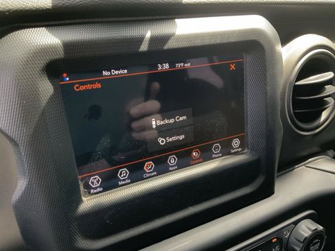 Used 2022 Jeep Wrangler Unlimited Sport AWD/4WD image 36