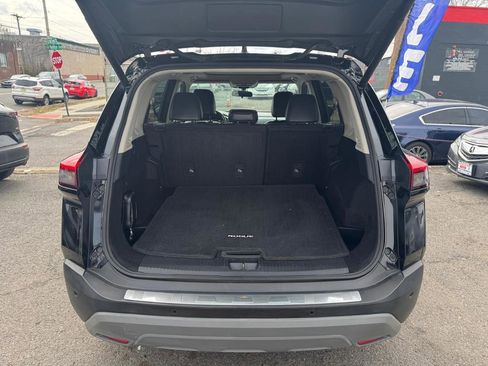 Used 2021 Nissan Rogue SV w/ Premium Package image 23